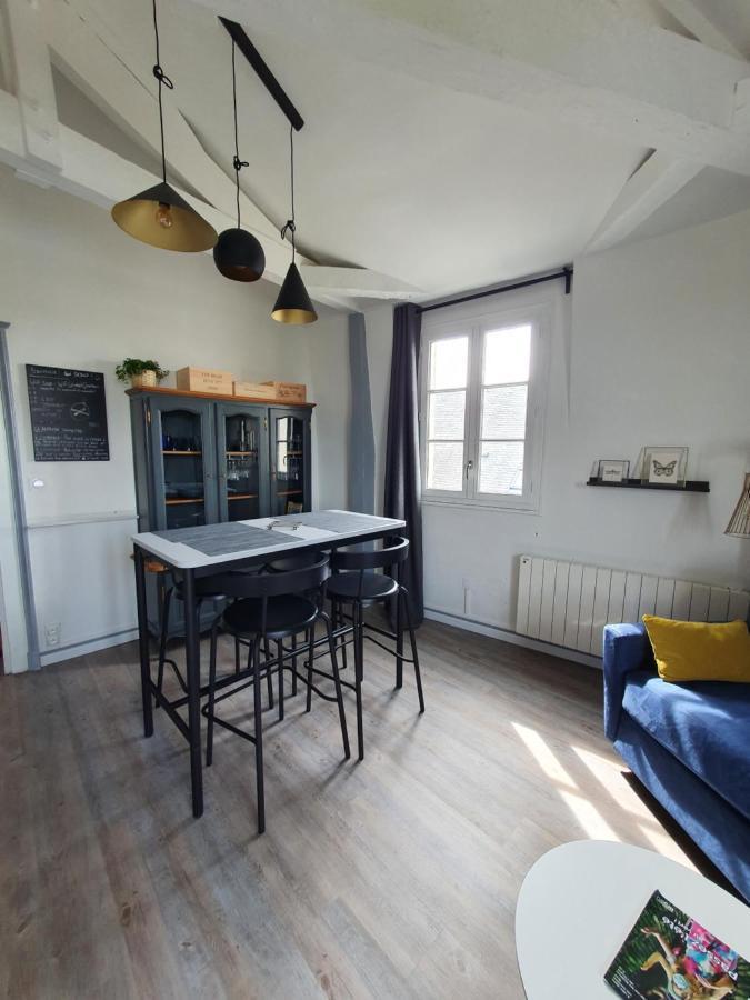 Appartement Loire et Château, Hyper Centre, Linge inclus, 3ème étage Saumur Exterior foto
