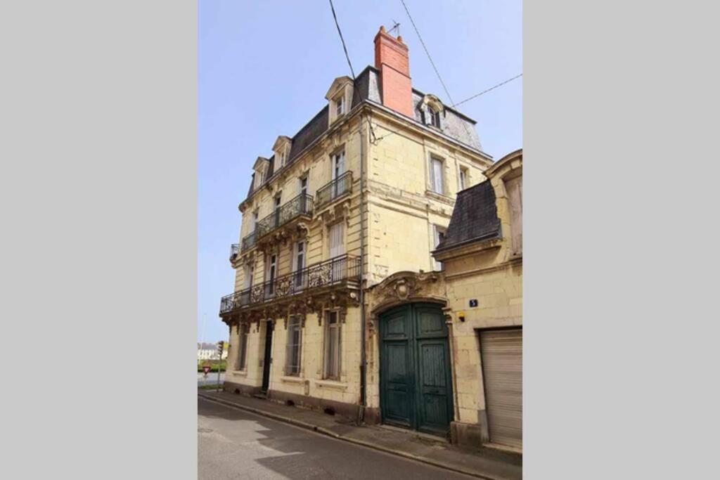 Appartement Loire et Château, Hyper Centre, Linge inclus, 3ème étage Saumur Exterior foto
